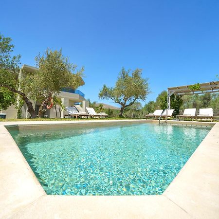 Villa Marian With Private Swimming Pool & Jacuzzi Georgioupoli Bagian luar foto